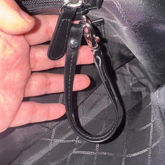 Michael Kors Voyager Tote Bag Zebra Stripe Calf Hair - Picture 12 of 12